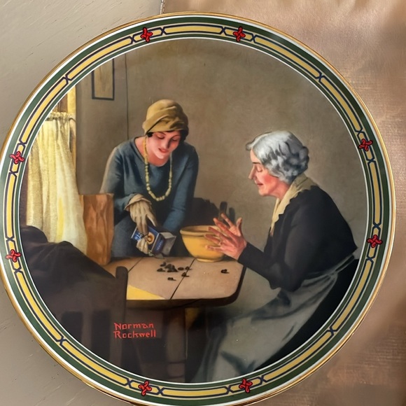 3 Vintage- gently loved Norman Rockwell collectors plates, 8.5 inches, no boxes - Picture 8 of 12